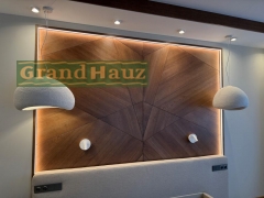 Декоративная стеновая панель в спальне КП Лужки-2